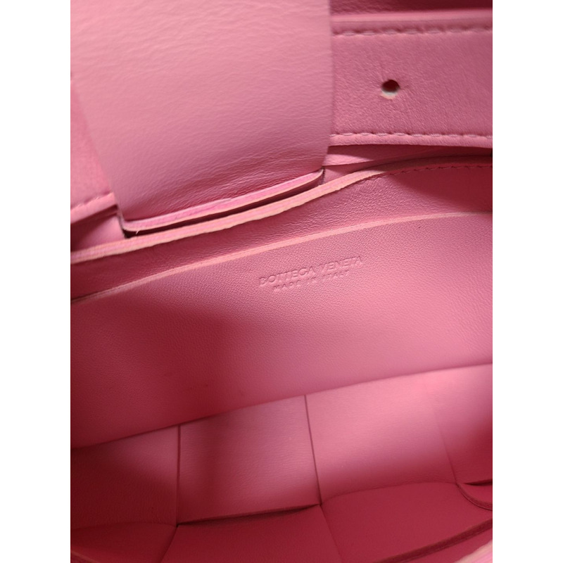 【包稅】BOTTEGA VENETA 粉紅絲帶小卡帶腰包-3