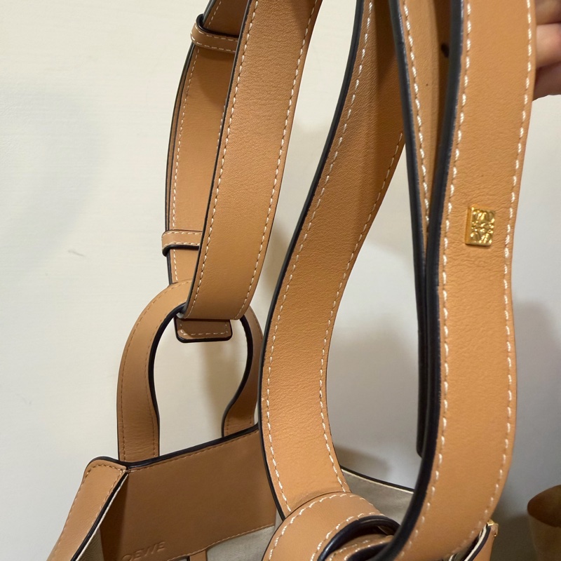 LOEWE Hammock 小號 拼色 奶茶色 淺駝色 九成新-18
