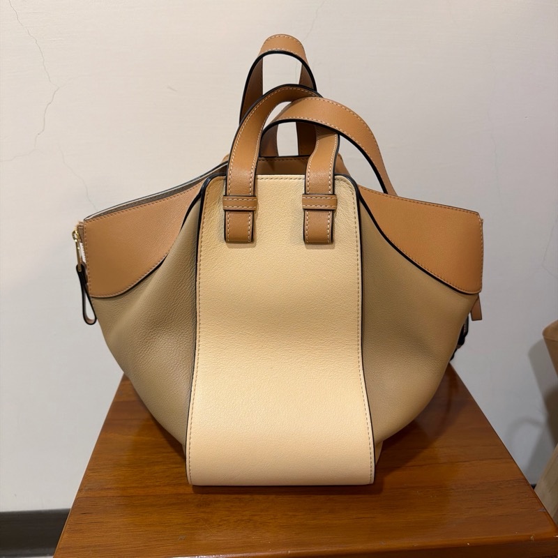 LOEWE Hammock 小號 拼色 奶茶色 淺駝色 九成新-21
