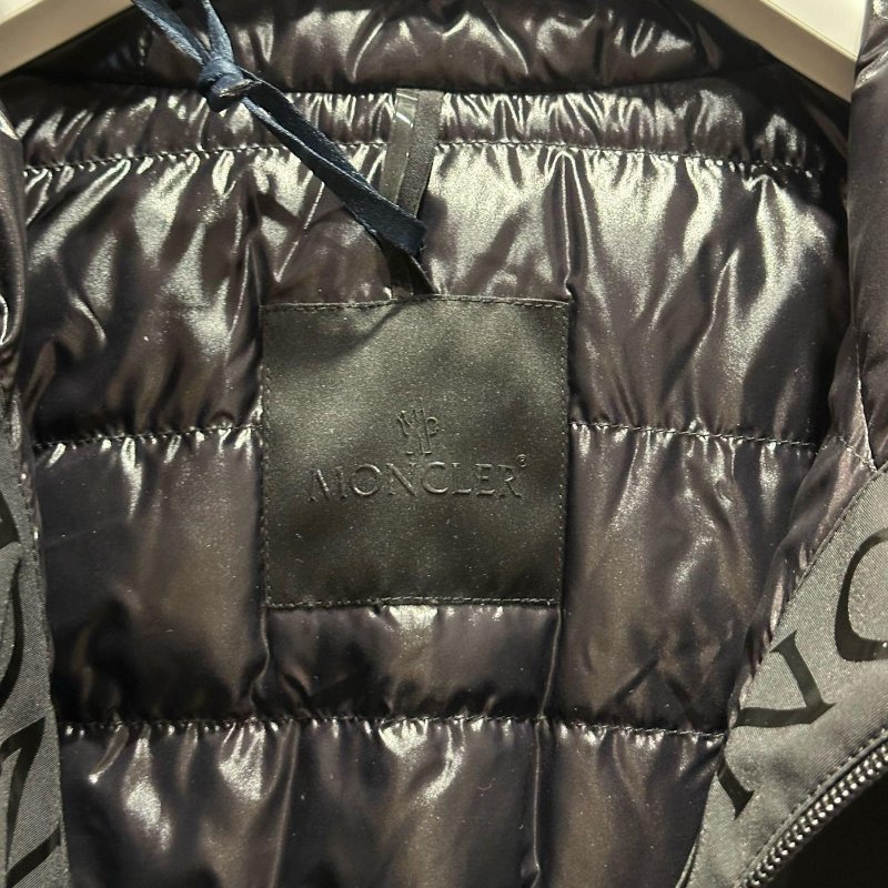💎Han's house精品服飾💎moncler Lioret 防風 防水 風衣 內羽絨外套 原價 52700-6