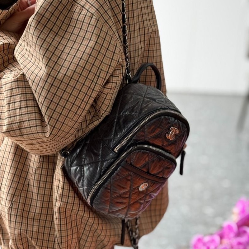 ✨CHANEL 23N 滑雪系列輕便可愛小書包 全新 閒置配件塵袋-0