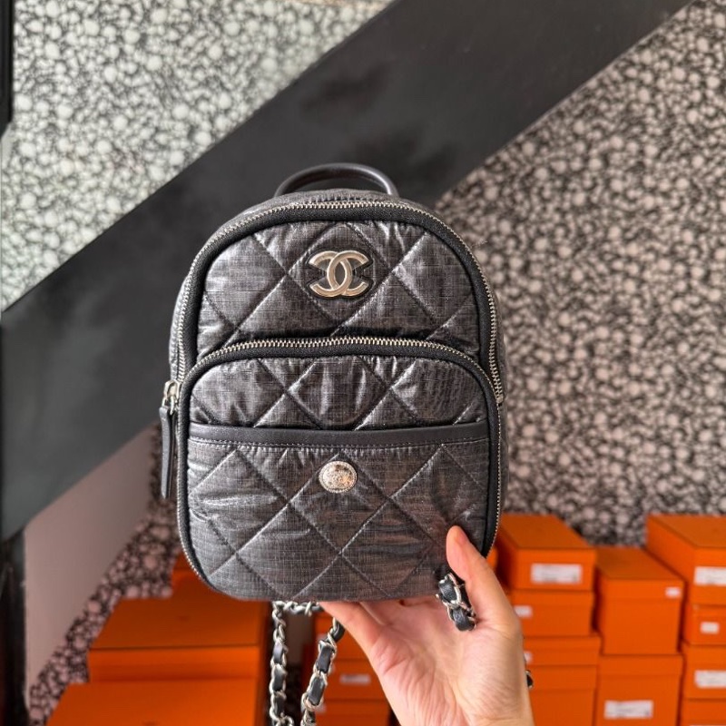 ✨CHANEL 23N 滑雪系列輕便可愛小書包 全新 閒置配件塵袋-2