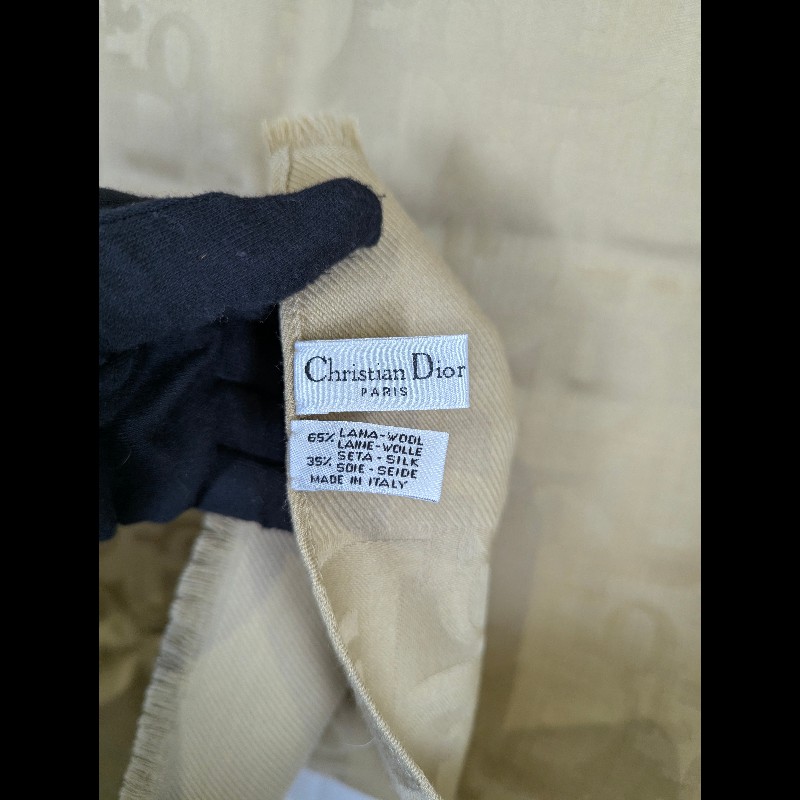 莉亞精品♡Dior 杏黃漸變滿印圍巾 二手美品-5