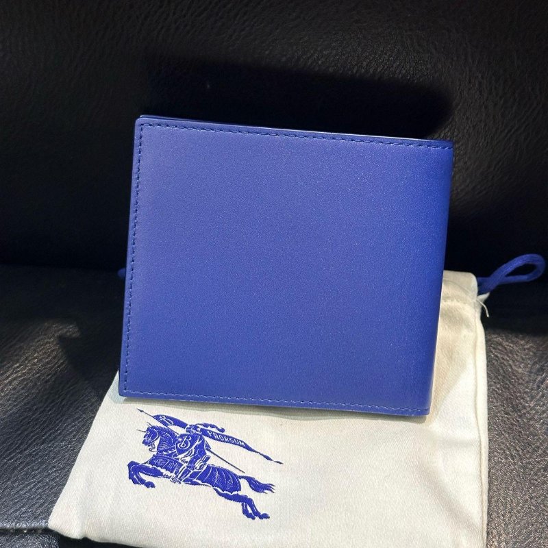 💎Han's house精品服飾💎BURBERRY 戰馬 小牛皮 短夾 原價16800-3