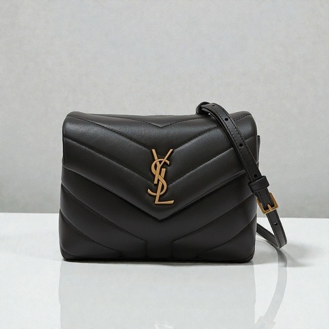 莉亞精品♡ Ysl 678401 黑金方胖 二手