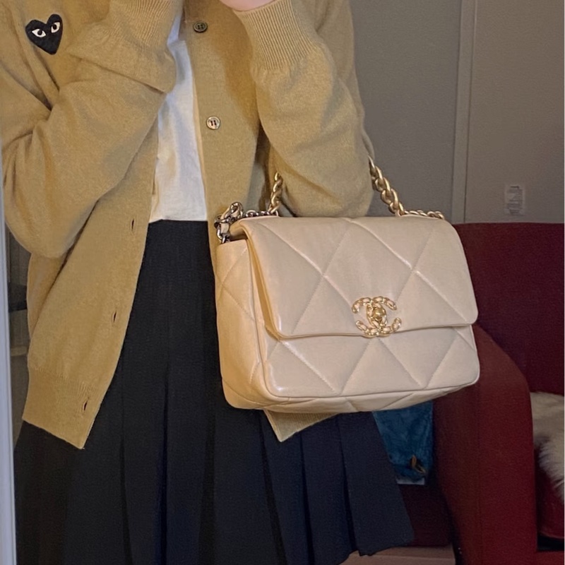 閑置品 就賣108888 CHANEL 19bag 小號 奶茶金釦-0