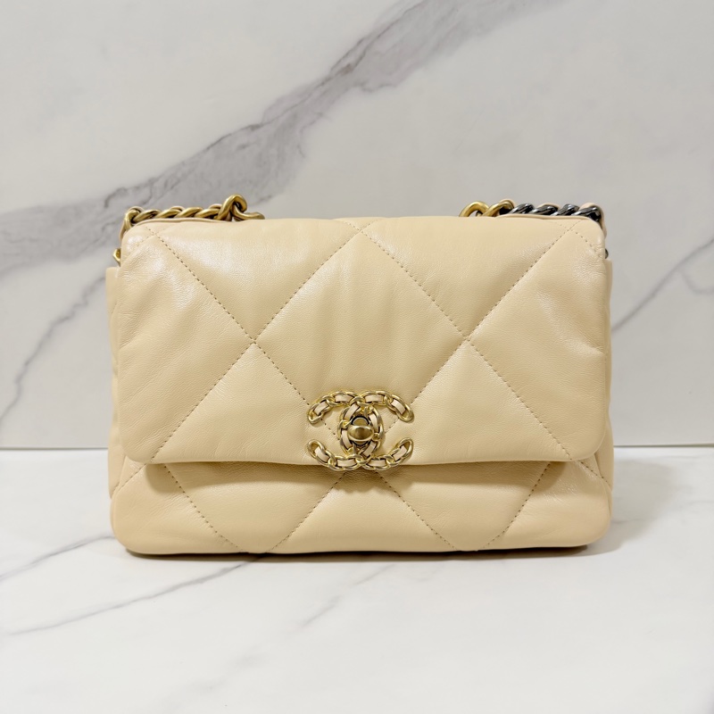 閑置品 就賣108888 CHANEL 19bag 小號 奶茶金釦-1