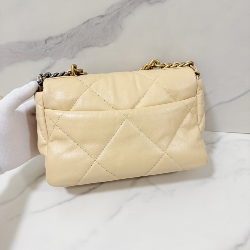 閑置品 就賣108888 CHANEL 19bag 小號 奶茶金釦-3