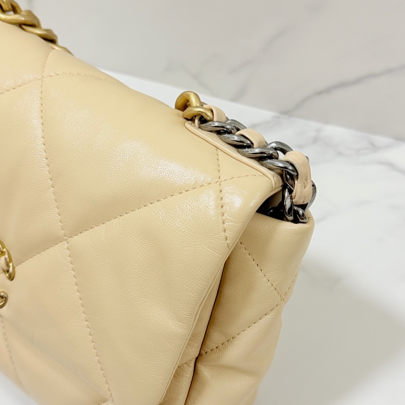 閑置品 就賣108888 CHANEL 19bag 小號 奶茶金釦-10