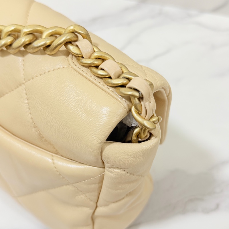 閑置品 就賣108888 CHANEL 19bag 小號 奶茶金釦-12