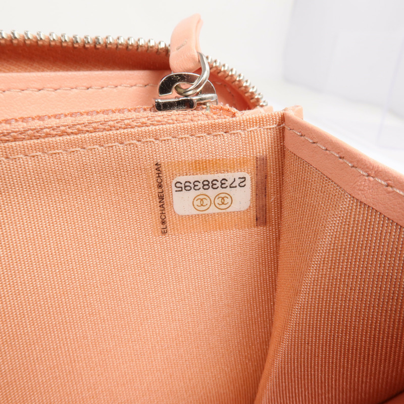 CHANEL 羊皮皮革Zipper long Wallet銀扣長錢包-17