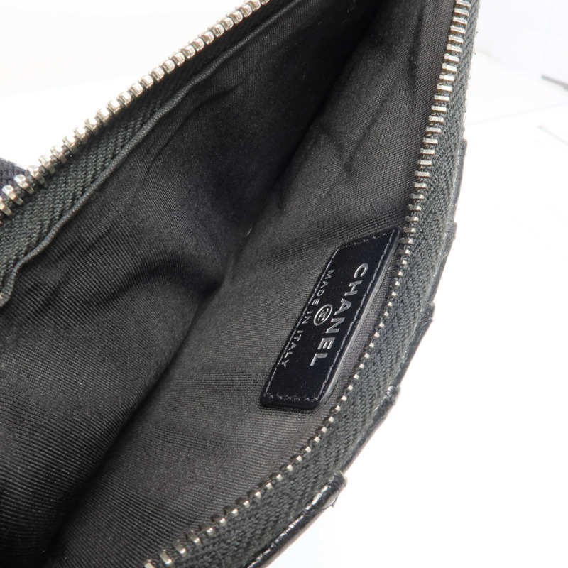 CHANEL 牛皮皮革Phone Zipper Wallet銀扣長錢包-12