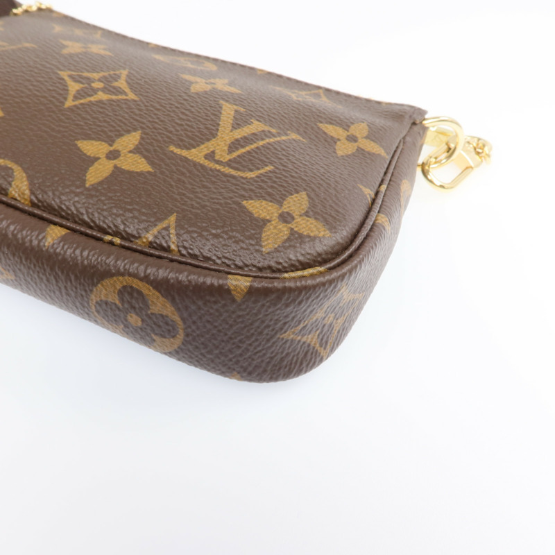 LOUIS VUITTON Monogram Mini Pochette Accessoires金扣手挽袋-7