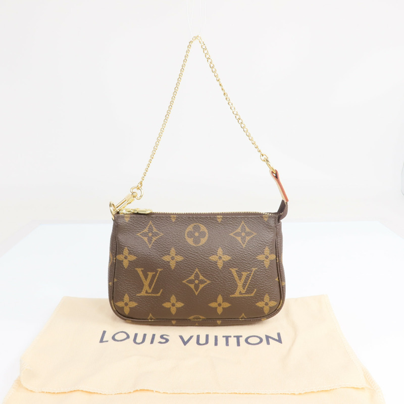 LOUIS VUITTON Monogram Mini Pochette Accessoires金扣手挽袋-15