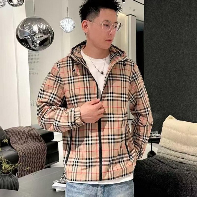 💎Han's house精品服飾💎Burberry 格紋 風衣 連帽 外套 原價49100-4