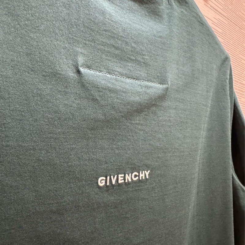 💎Han's house精品服飾💎GIVENCHY 紀梵希 刺繡 LOGO T恤 短袖 短T 原價22000-2