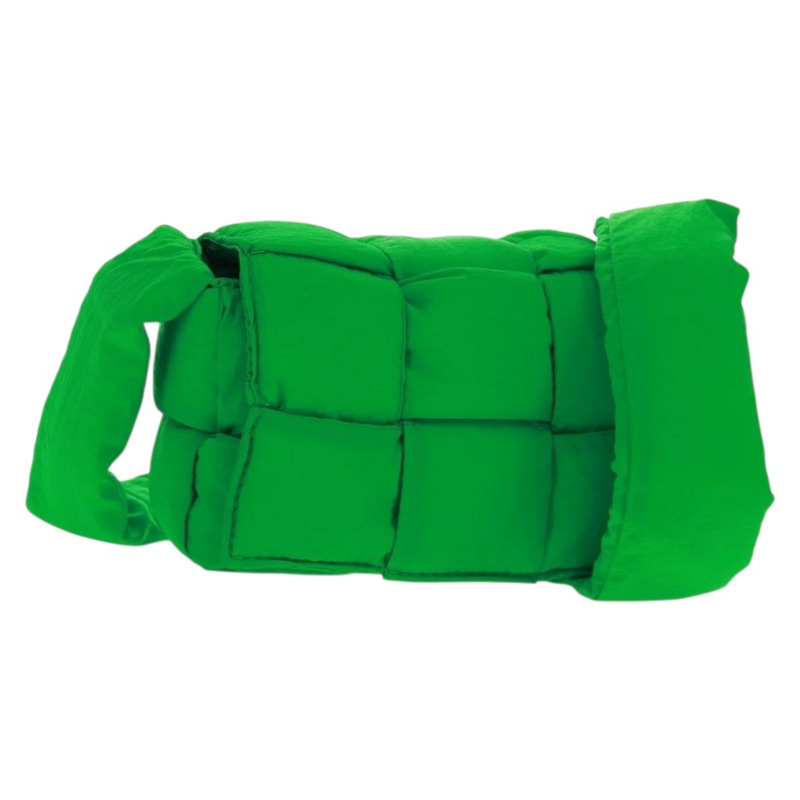 【日本直送】BOTTEGA VENETA MAXI INTRECCIATO 帶襯墊高科技卡式包尼龍正品 bs32291V-0