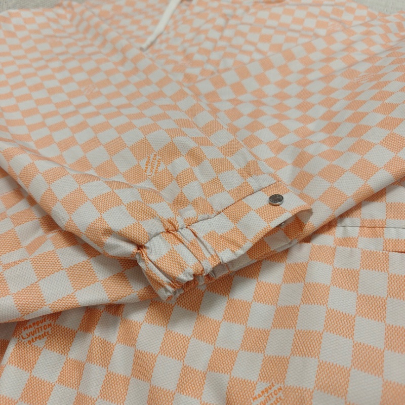 Louis Vuitton LV棋盘格连帽外套 48码 全新未穿-1