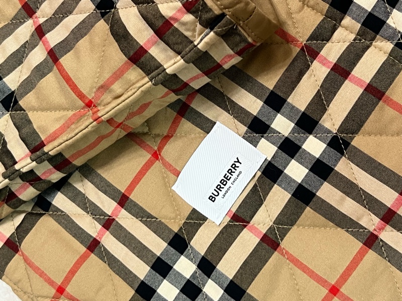 Burberry 燈芯絨衣領菱形縫線外套（雙面穿）-1