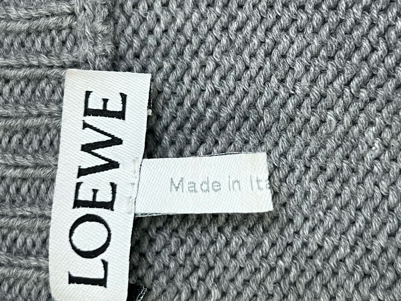 Loewe 立體字母logo灰色針織上衣-7