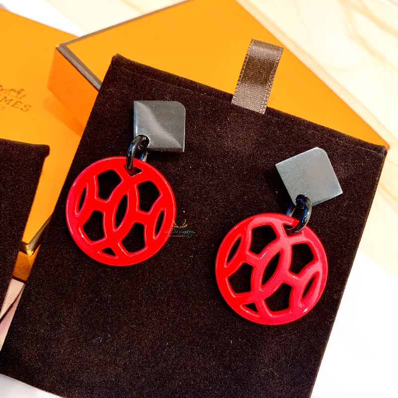 Hermes 愛馬仕 黑 x 紅 H Logo 圓形 牛角 針式耳環 精品耳環-2