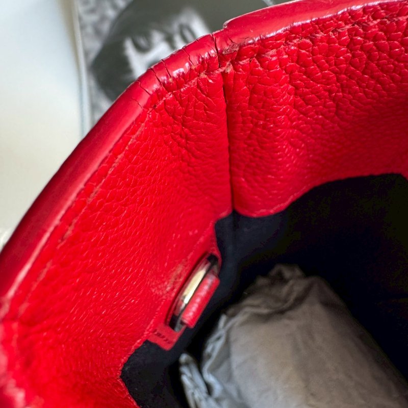 ✨短暫出門無腦帶 BALENCIAGA 紅色牛皮紙袋手提斜背包-18