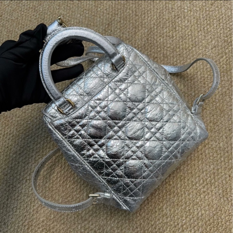 【95%新 Stardust Dior肩背包 絕版銀色✨ 全網最低價！】-4