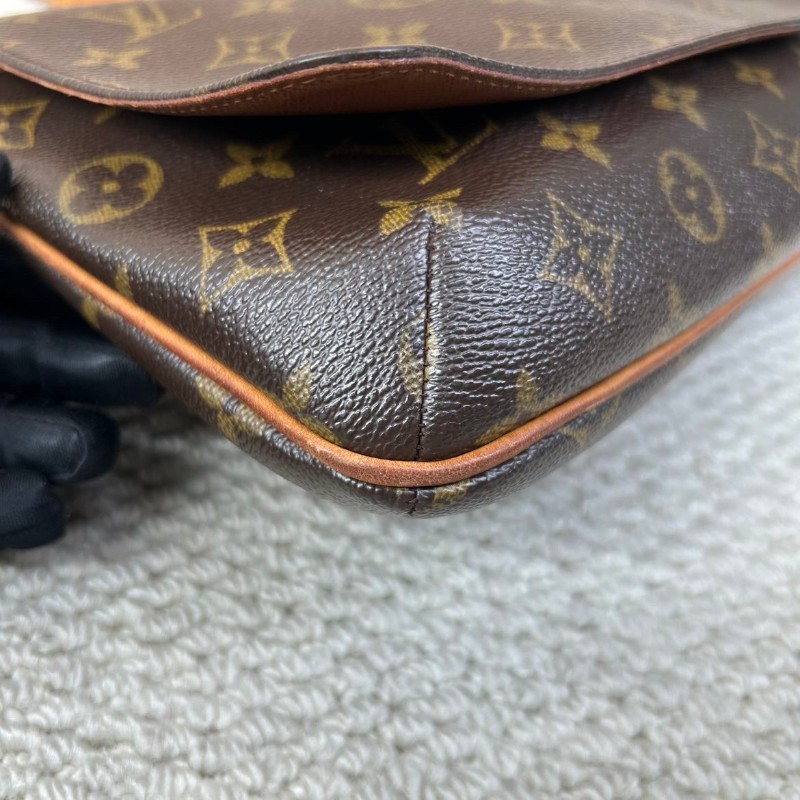 LV路易威登 老花橫版王菲包 經典款 容量適中 日常通勤、休閒百搭 老花手提單肩包-22