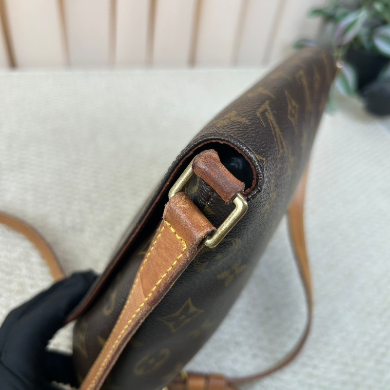 LV路易威登 老花橫版王菲包 經典款 容量適中 日常通勤、休閒百搭 老花手提單肩包-31