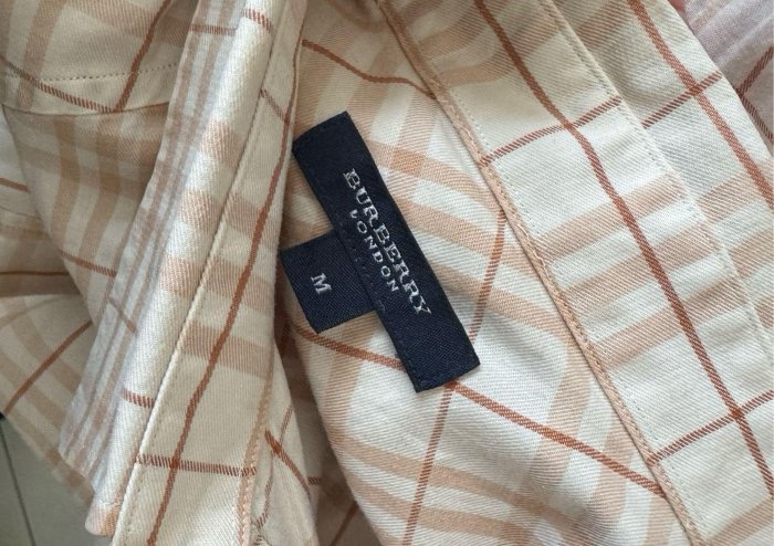 《新歡舊愛》正品Burberry米色格紋短袖男生M適合女生L號-6