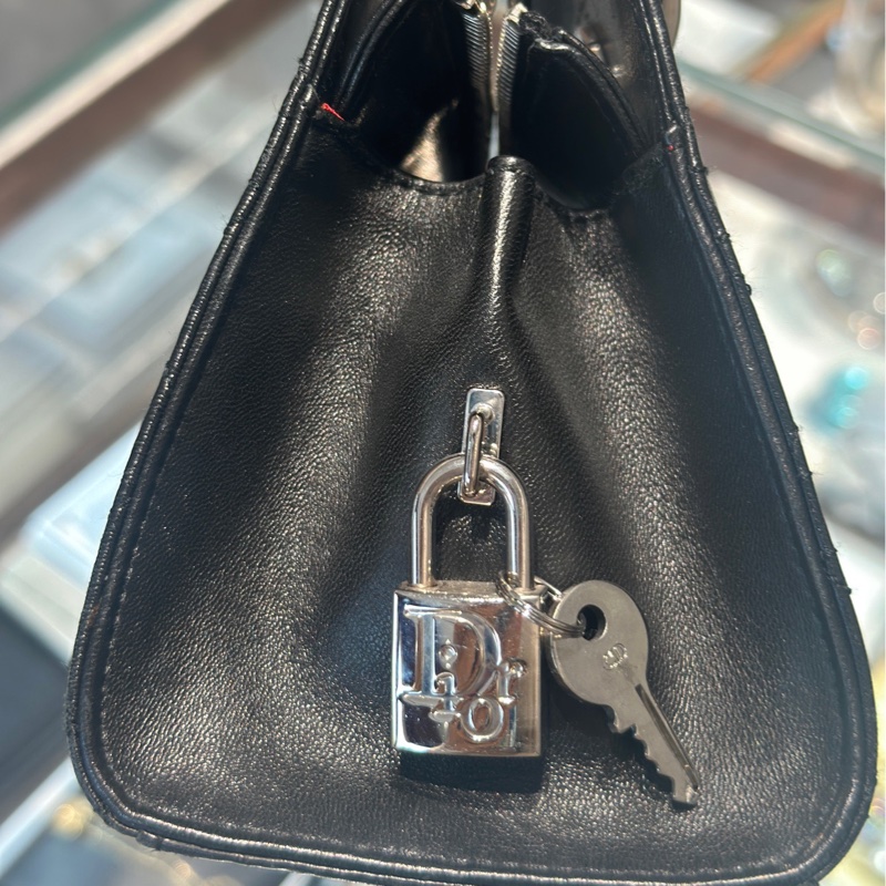 【90%新 海盜爺時期力作 Dior橫版戴妃鎖頭包✨ 全網最低價!】-1