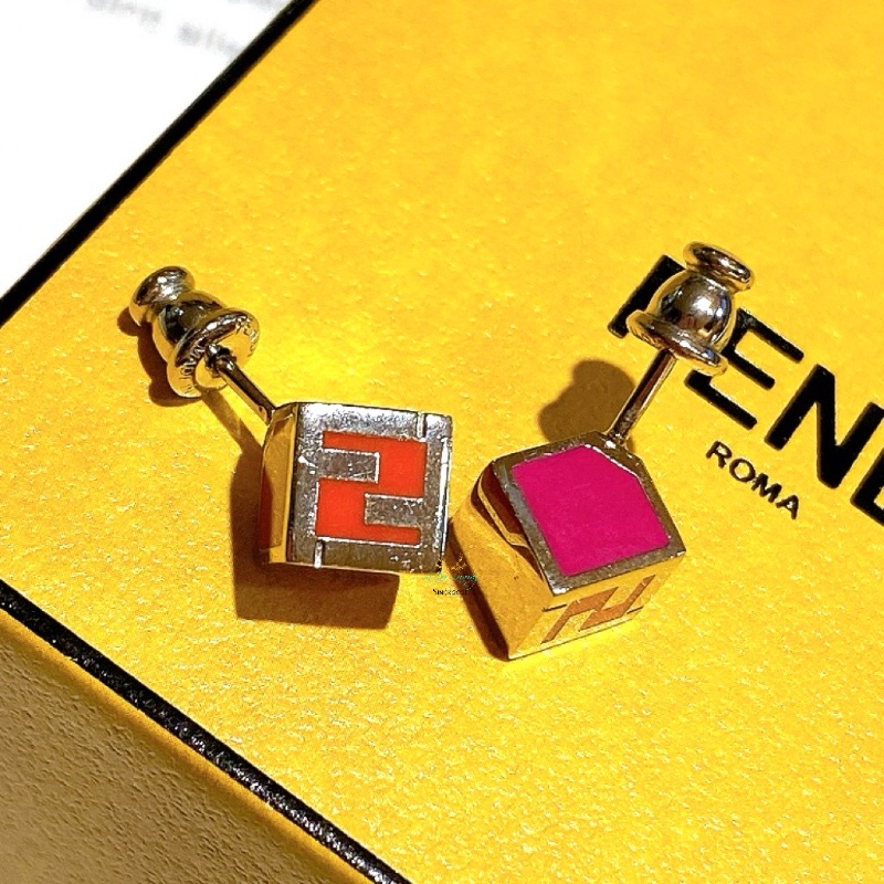FENDI 芬迪 桃紅 x 橘色 方型 針式耳環 精品耳環-2