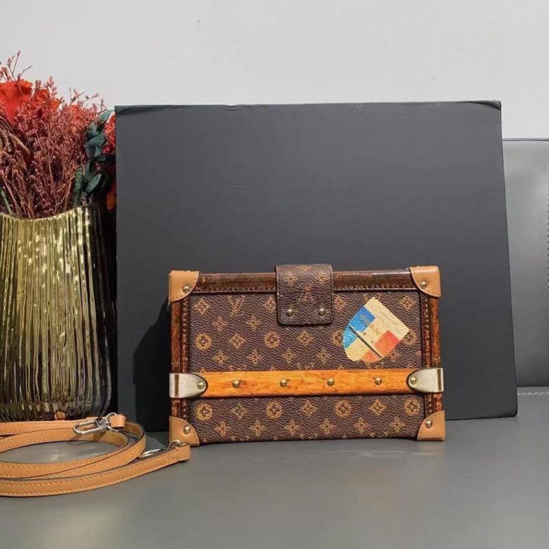 #Louis Vuitton/路易威登 LV路易威登老花伊勢丹限量楓葉 大盒子包，底長20cm-1