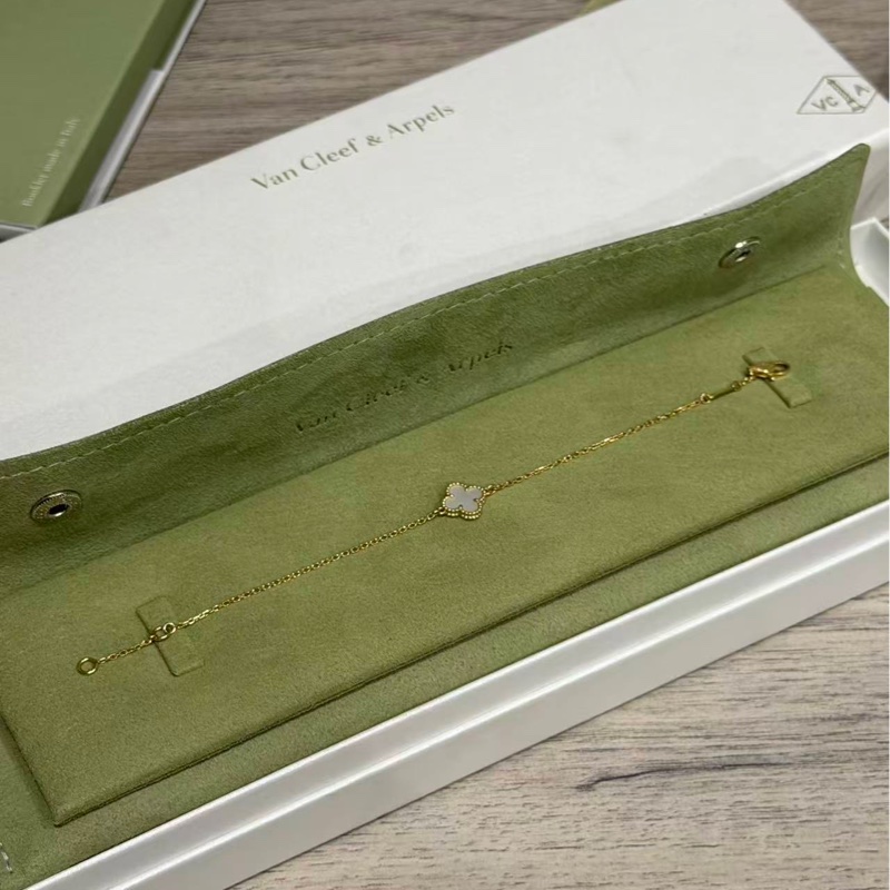 VCA白貝母小花手鏈-0