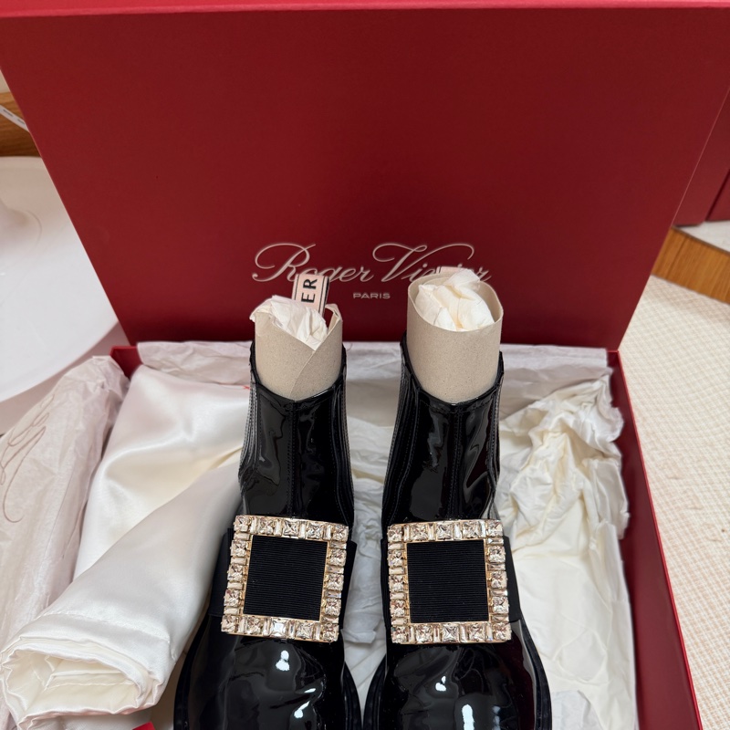 Roger Viver 鑽扣漆皮短靴 EU38-2