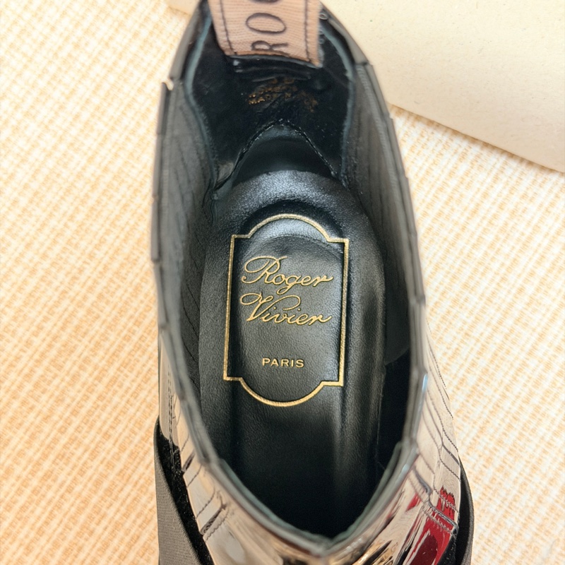 Roger Viver 鑽扣漆皮短靴 EU38-10