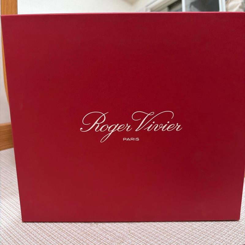 Roger Viver 鑽扣漆皮短靴 EU38-14