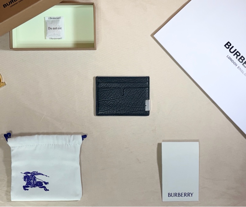 ‼️全台最甜 🎁全新盒裝 Burberry 巴寶莉 2024 質感黑五卡名片夾/卡夾 （原價10800）-3
