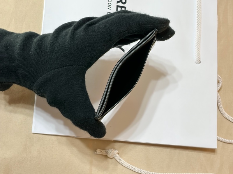 ‼️全台最甜 🎁全新盒裝 Burberry 巴寶莉 2024 質感黑五卡名片夾/卡夾 （原價10800）-6