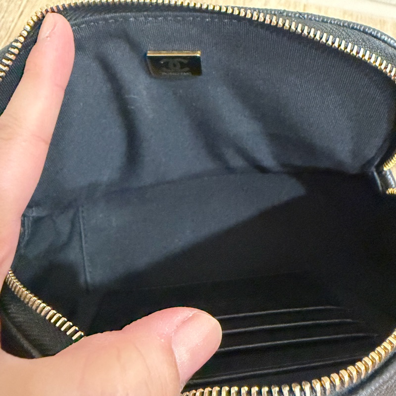 Chanel 黑荔枝牛皮金釦雙鍊相機包-8