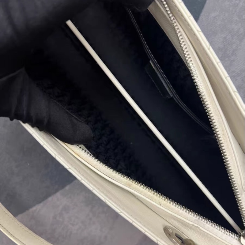 【95%新 海盜爺時期力作 Dior橫版戴妃鎖頭包✨ 全網最低價！】-7