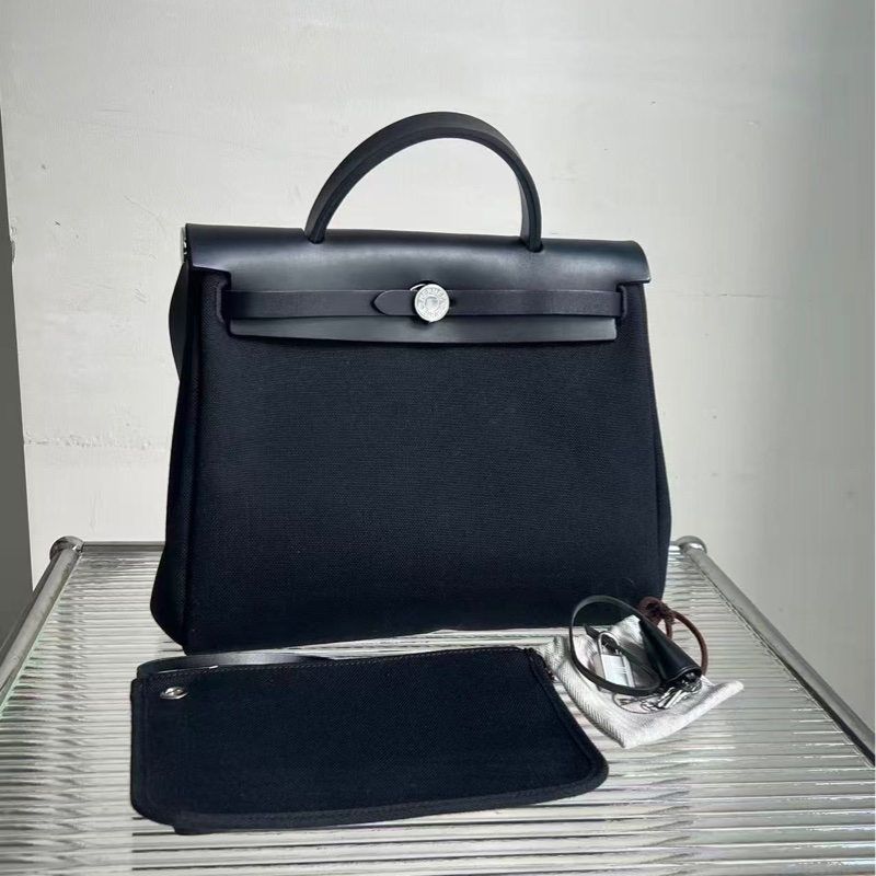 🔥新到:HERMES / 愛馬仕 Herbag 31 帆布包,黑銀 retourne帆布拼牛皮 U刻,尺寸:31*10*25cm-0