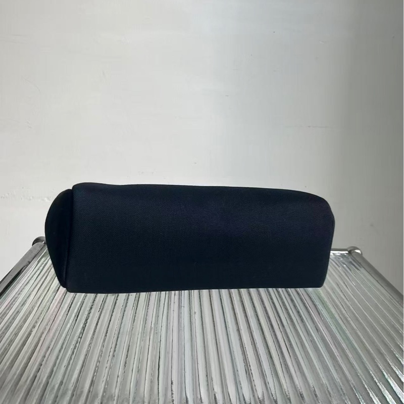 🔥新到:HERMES / 愛馬仕 Herbag 31 帆布包,黑銀 retourne帆布拼牛皮 U刻,尺寸:31*10*25cm-5