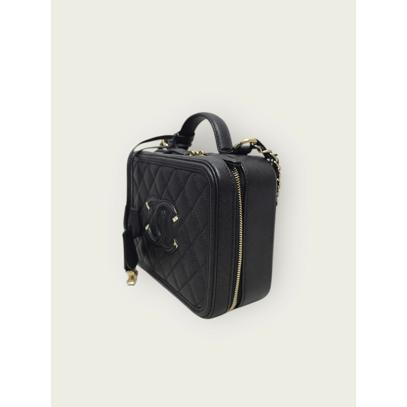 【包稅】CHANEL 黑色魚子醬金色手提化妝包，中型，28-1
