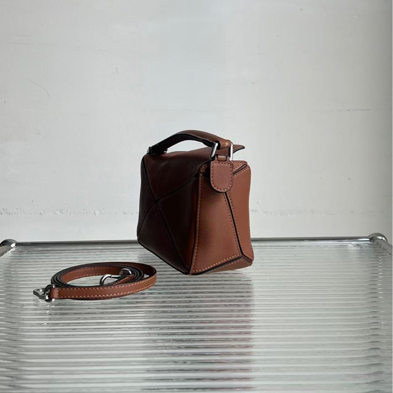 🔥新到： 98🆕 LOEWE/羅意威 Puzzle mini焦糖色迷你幾何包手提單肩斜挎包，秋冬穿搭必備 尺寸18*11*7cm-3