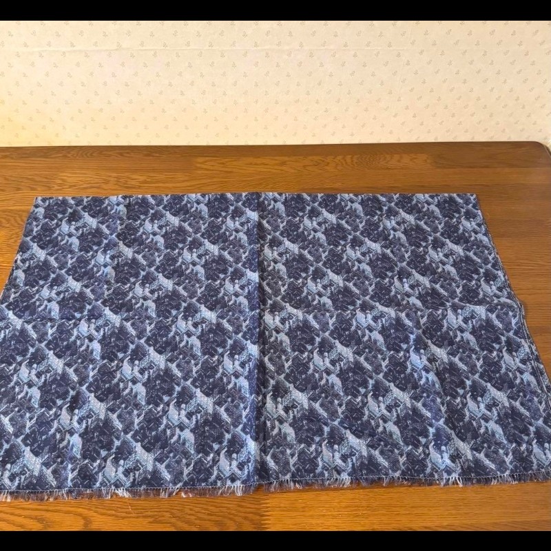 Lanvin義大利製老花圍巾-1