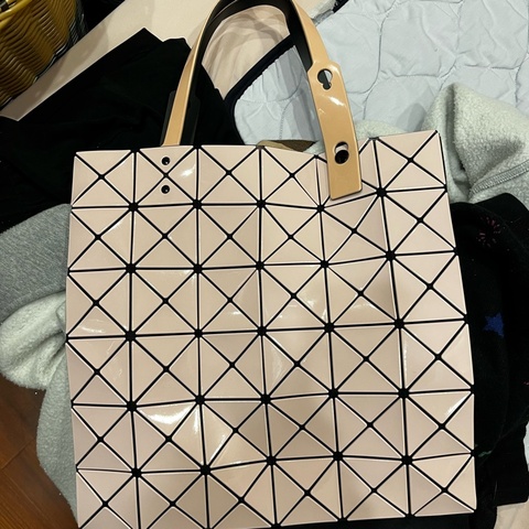 三宅一生嫩粉/嫩橘雙色托特包