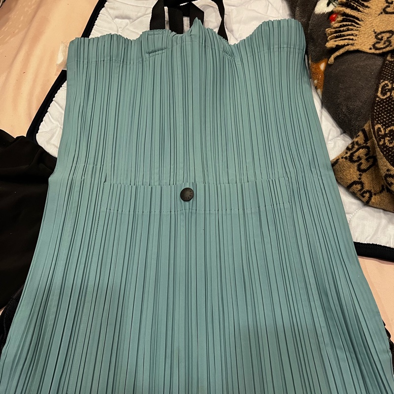 Pleats Please水藍色後背包-0