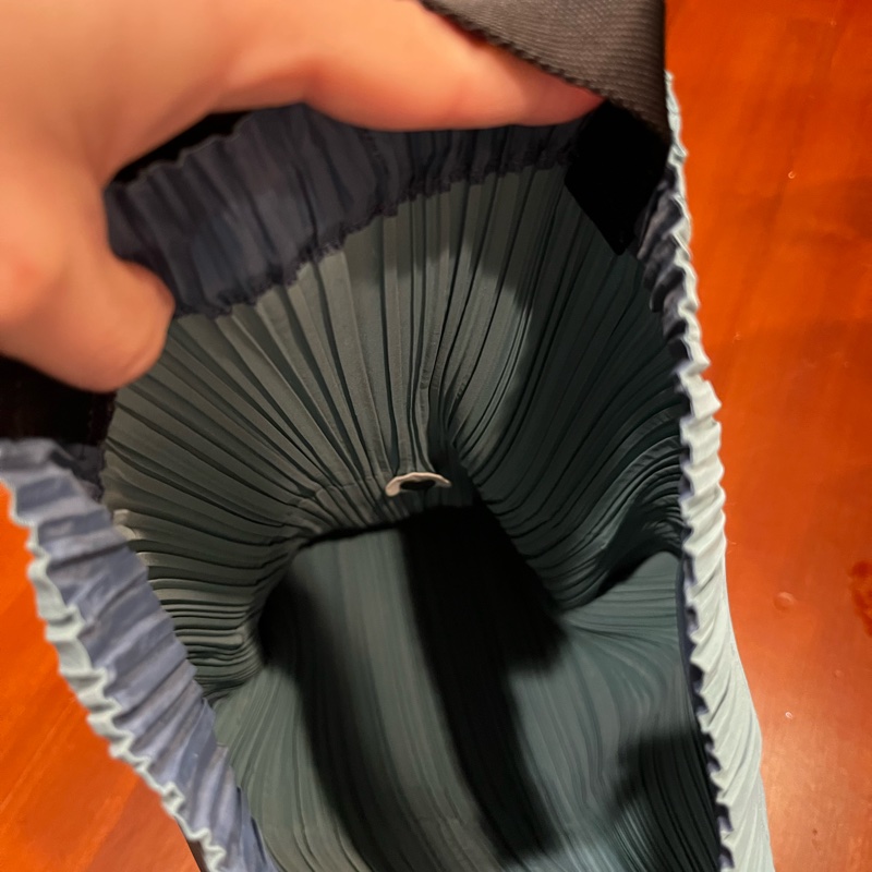 Pleats Please水藍色後背包-3
