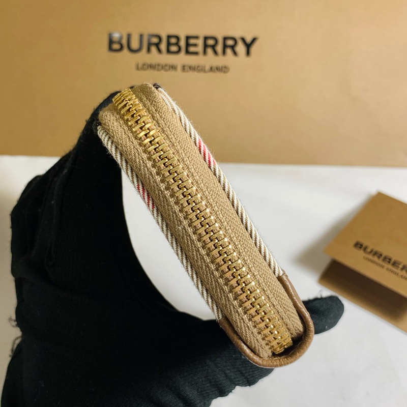 🎁全新盒裝 Burberry 巴寶莉 2025 經典格紋7卡拉鏈卡夾/零錢包-5